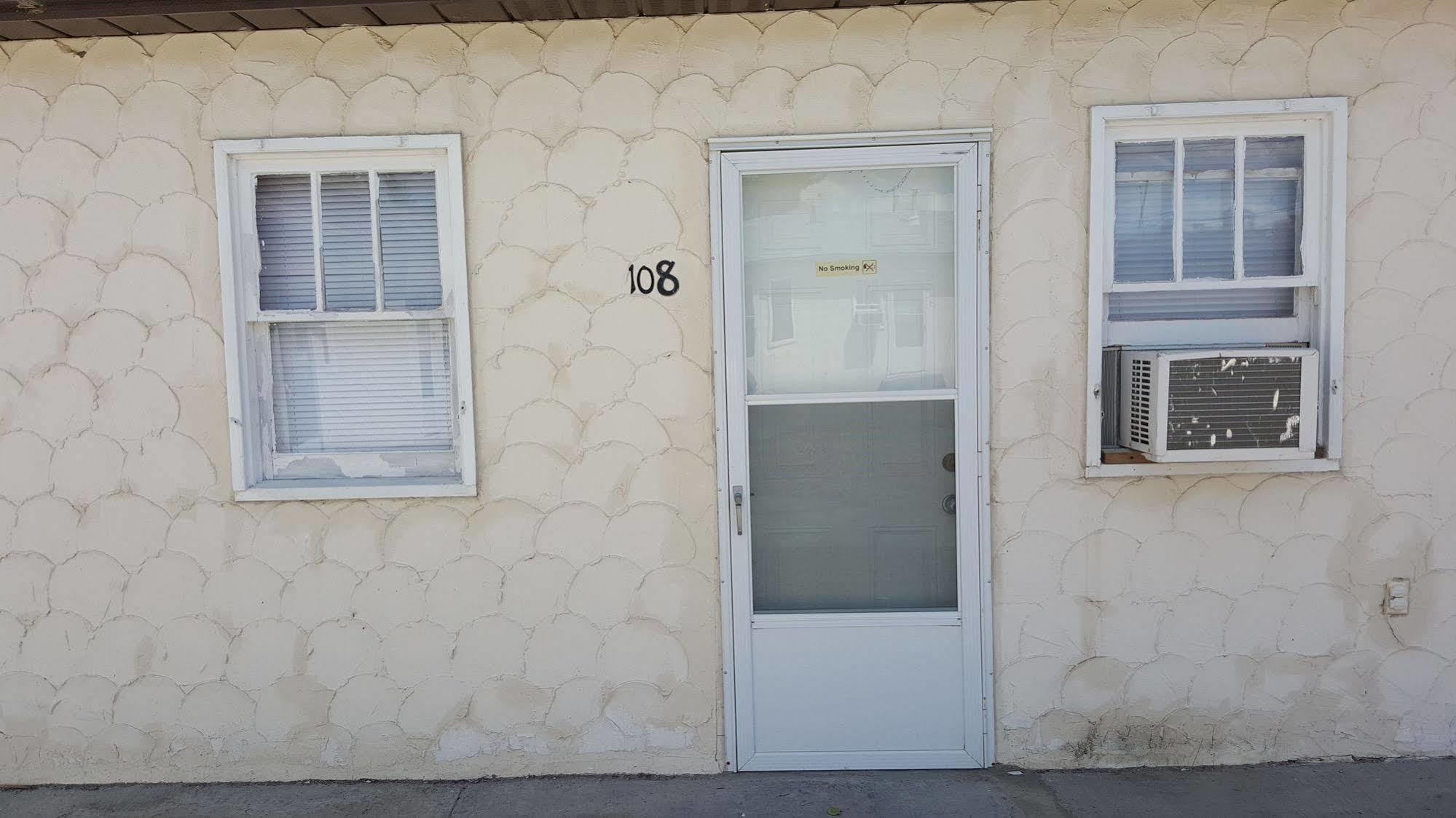 Hat Motel Medicine Hat Exterior foto